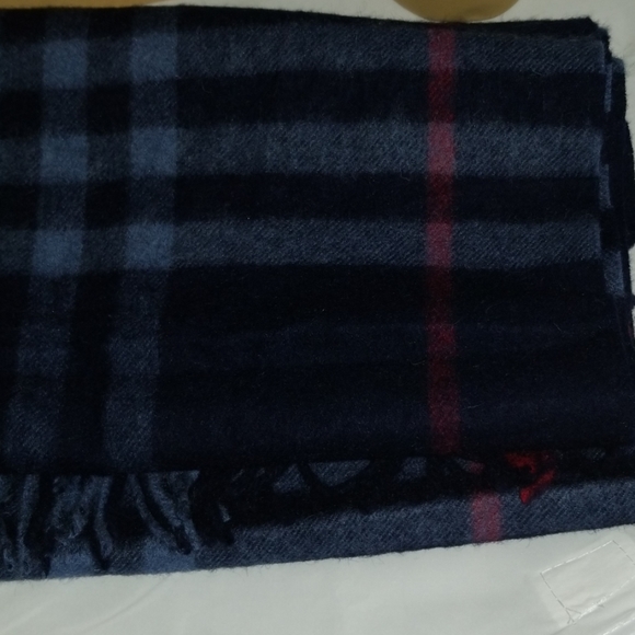 Authentic Burberry Scarf Navy Blue - Picture 3 of 8